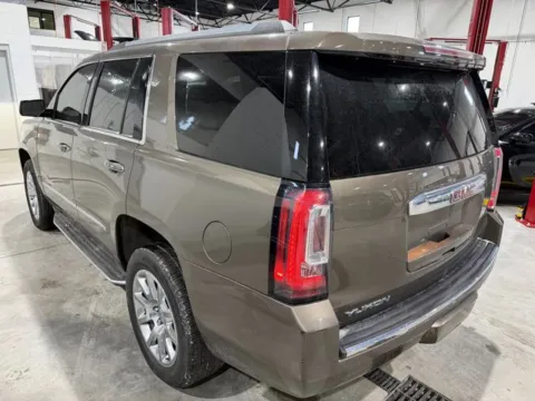 More photos of 2016 GMC Yukon Denali at Indy Auto Man - Westfield, IN