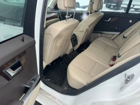 More photos of 2015 Mercedes-Benz GLK 350 4MATIC at Indy Auto Man - Westfield, IN