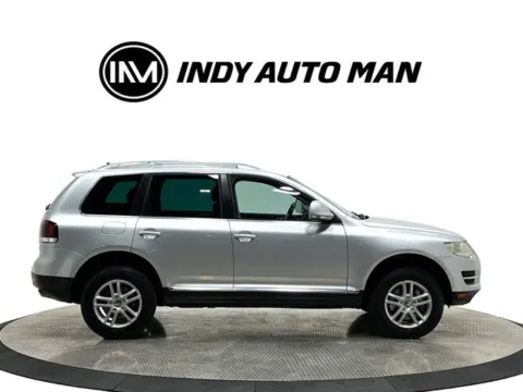 More photos of 2008 Volkswagen Touareg 2 VR6 FSI at Indy Auto Man - Westfield, IN