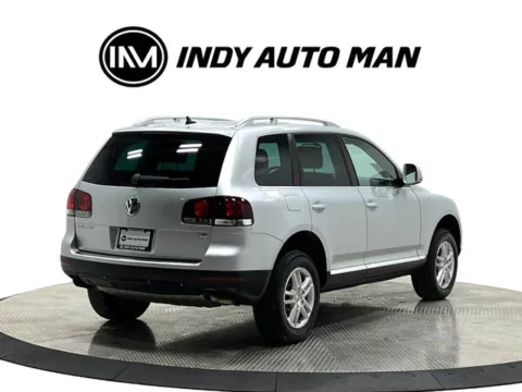 More photos of 2008 Volkswagen Touareg 2 VR6 FSI at Indy Auto Man - Westfield, IN