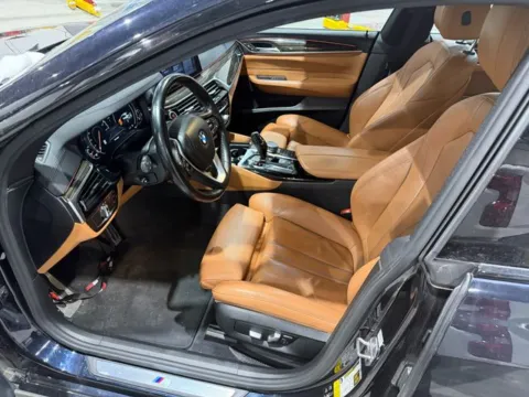 More photos of 2018 BMW 6 Series 640 Gran Turismo i xDrive at Indy Auto Man - Westfield, IN