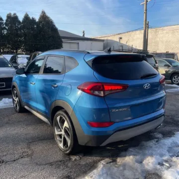 More photos of 2018 Hyundai Tucson Limited at Indy Auto Man - Westfield, IN