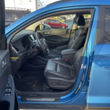 More photos of 2018 Hyundai Tucson Limited at Indy Auto Man - Westfield, IN