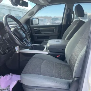 More photos of 2017 Ram 1500 Big Horn at Indy Auto Man - Westfield, IN