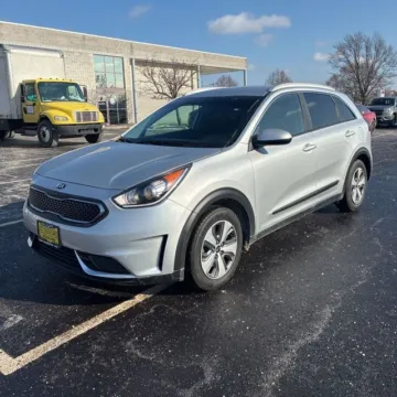 Photos of 2019 Kia Niro LX for sale in Westfield, IN at Indy Auto Man - Westfield