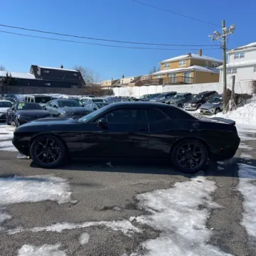 More photos of 2019 Dodge Challenger R/T at Indy Auto Man - Westfield, IN