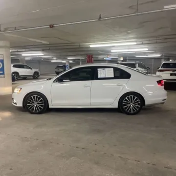 More photos of 2017 Volkswagen Jetta 1.8T Sport at Indy Auto Man - Westfield, IN