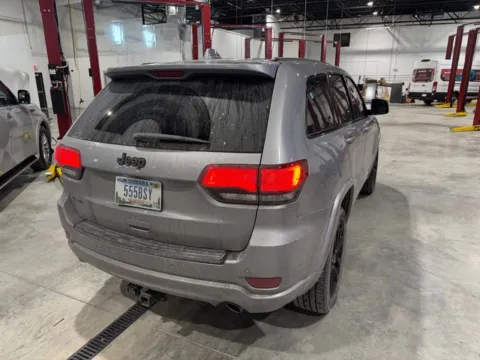 Photos of 2018 Jeep Grand Cherokee Altitude for sale in Westfield, IN at Indy Auto Man - Westfield