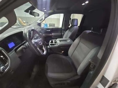 More photos of 2019 GMC Sierra 1500 SLE at Indy Auto Man - Westfield, IN