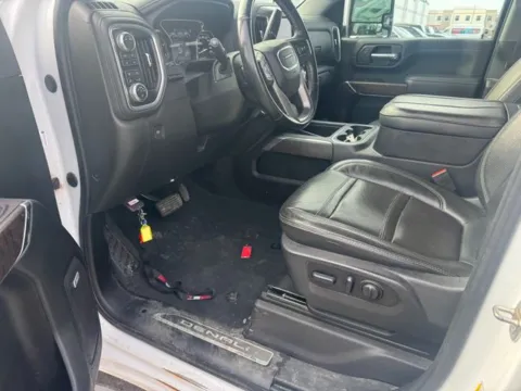 More photos of 2023 GMC Sierra 3500HD Denali at Indy Auto Man - Westfield, IN