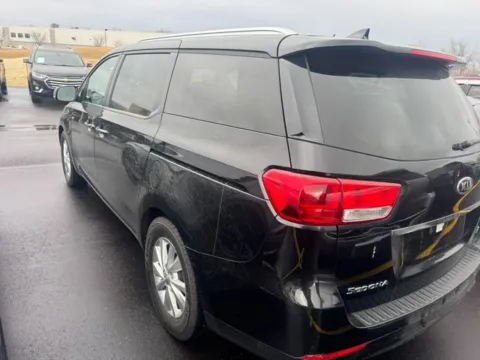 More photos of 2016 Kia Sedona LX at Indy Auto Man - Westfield, IN