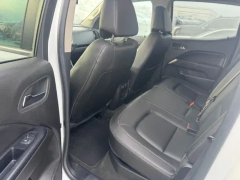 More photos of 2015 GMC Canyon SLT at Indy Auto Man - Westfield, IN