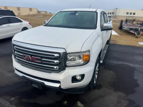 Photos of 2015 GMC Canyon SLT for sale in Westfield, IN at Indy Auto Man - Westfield