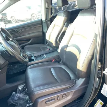 More photos of 2019 Honda Odyssey EX-L at Indy Auto Man - Westfield, IN