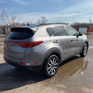 More photos of 2019 Kia Sportage EX at Indy Auto Man - Westfield, IN