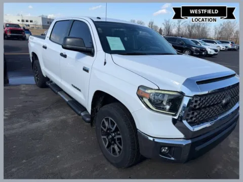 White 2018 Toyota Tundra SR5 5.7L V8 for sale in Westfield, IN