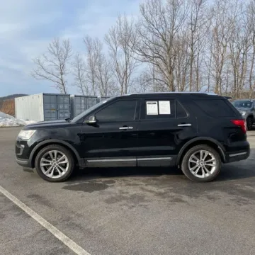More photos of 2018 Ford Explorer Limited at Indy Auto Man - Westfield, IN
