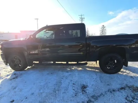 More photos of 2018 Chevrolet Silverado 1500 LTZ 2LZ at Indy Auto Man - Westfield, IN