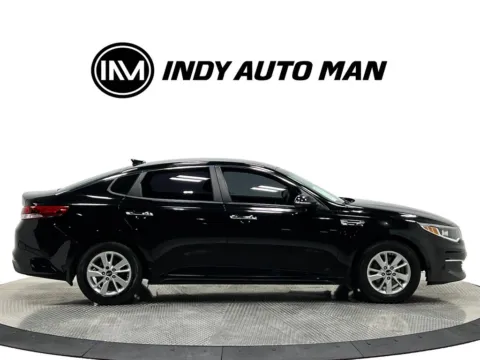 More photos of 2016 Kia Optima LX at Indy Auto Man - Westfield, IN