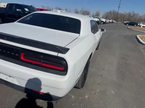 More photos of 2016 Dodge Challenger R/T at Indy Auto Man - Westfield, IN