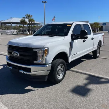 Photos of 2018 Ford F-250SD XL for sale in Westfield, IN at Indy Auto Man - Westfield