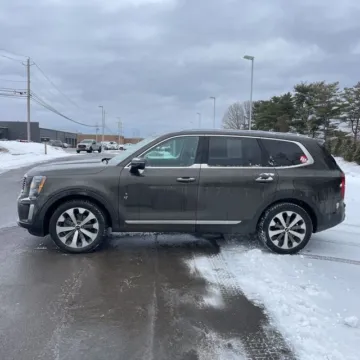 More photos of 2020 Kia Telluride S at Indy Auto Man - Westfield, IN