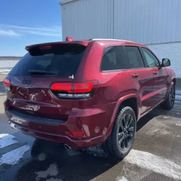 Another view of 2019 Jeep Grand Cherokee Altitude for sale in Westfield, IN at Indy Auto Man - Westfield