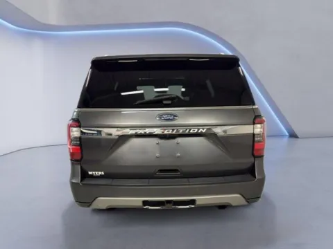 More photos of 2020 Ford Expedition Limited at Indy Auto Man - Westfield, IN