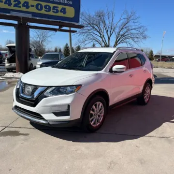 Photos of 2017 Nissan Rogue SV for sale in Westfield, IN at Indy Auto Man - Westfield