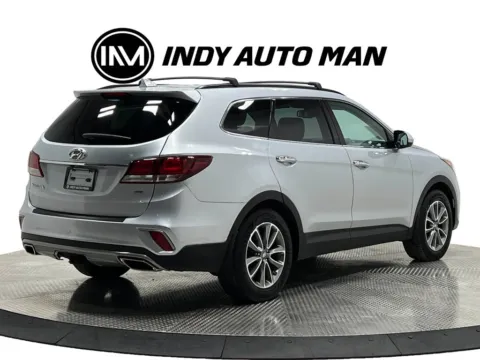 More photos of 2017 Hyundai Santa Fe SE at Indy Auto Man - Westfield, IN
