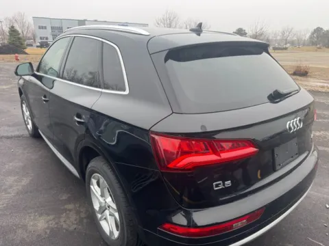 More photos of 2019 Audi Q5 2.0T Premium quattro at Indy Auto Man - Westfield, IN