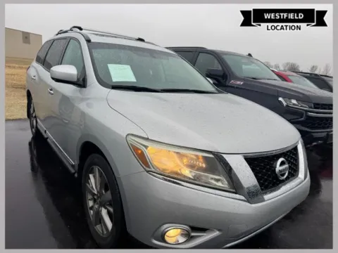 Silver 2014 Nissan Pathfinder Platinum for sale in Westfield, IN
