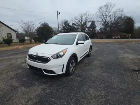 Photos of 2019 Kia Niro LX for sale in Westfield, IN at Indy Auto Man - Westfield