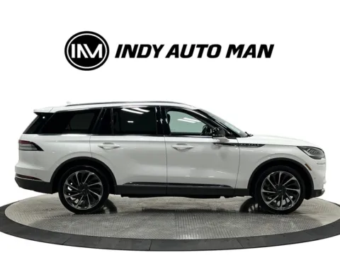 Another view of 2022 Lincoln Aviator Reserve for sale in Westfield, IN at Indy Auto Man - Westfield