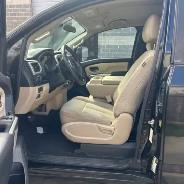 More photos of 2017 Nissan Titan XD SV at Indy Auto Man - Westfield, IN