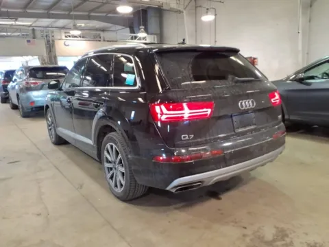 More photos of 2018 Audi Q7 3.0T Prestige quattro at Indy Auto Man - Westfield, IN