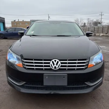 Photos of 2015 Volkswagen Passat TDI SE w/Sunroof for sale in Westfield, IN at Indy Auto Man - Westfield