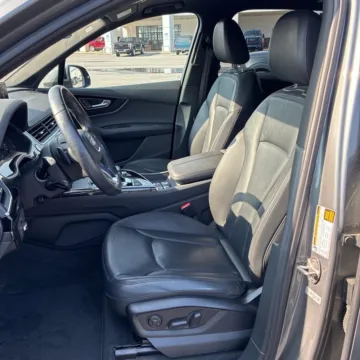 More photos of 2018 Audi Q7 3.0T Premium quattro at Indy Auto Man - Westfield, IN