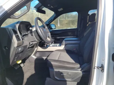 More photos of 2019 Ford Expedition Max XLT at Indy Auto Man - Westfield, IN
