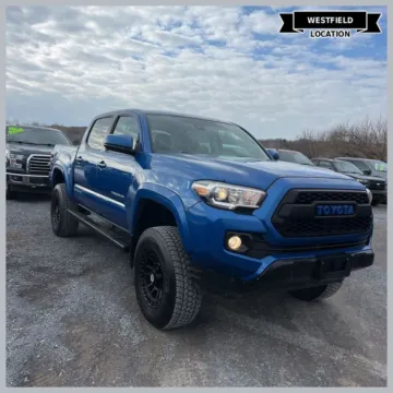 Blue 2018 Toyota Tacoma SR5 V6 for sale in Westfield, IN