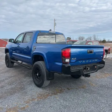 More photos of 2018 Toyota Tacoma SR5 V6 at Indy Auto Man - Westfield, IN