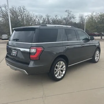More photos of 2019 Ford Expedition Limited at Indy Auto Man - Westfield, IN