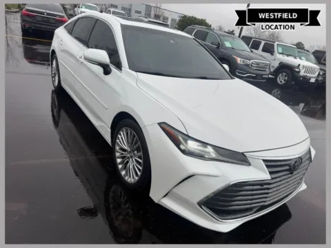 White 2019 Toyota Avalon Limited for sale in Westfield, IN