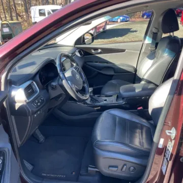 More photos of 2019 Kia Sorento EX at Indy Auto Man - Westfield, IN