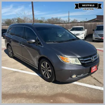 Red 2016 Honda Odyssey Touring for sale in Westfield, IN