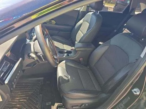 More photos of 2021 Kia Niro Touring at Indy Auto Man - Westfield, IN