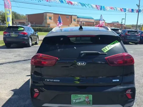More photos of 2021 Kia Niro Touring at Indy Auto Man - Westfield, IN