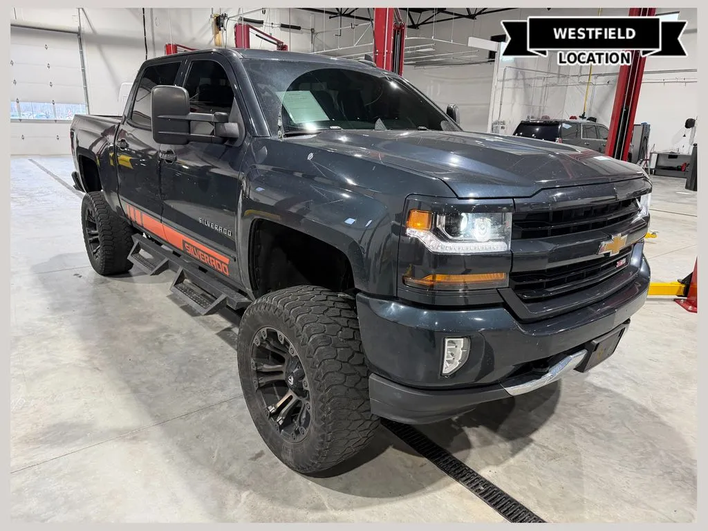 Gray 2018 Chevrolet Silverado 1500 LT LT2 for sale in Westfield, IN