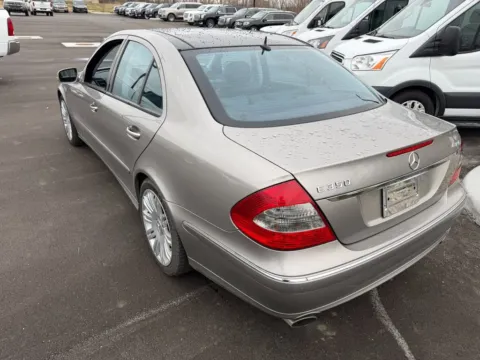 More photos of 2007 Mercedes-Benz E-Class E 350 4MATIC at Indy Auto Man - Westfield, IN