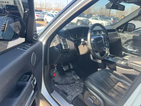 More photos of 2015 Land Rover Range Rover 5.0L V8 Supercharged at Indy Auto Man - Westfield, IN